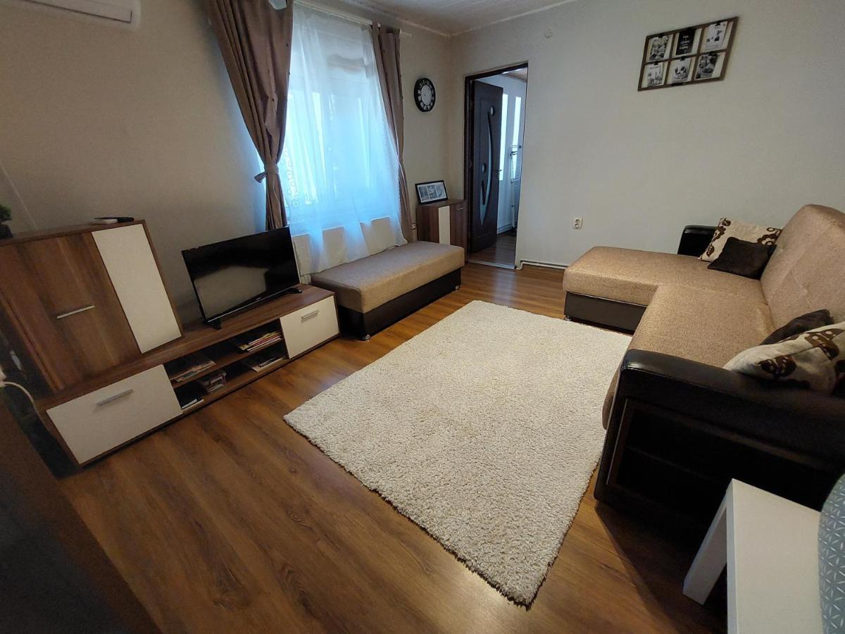 Cozy, Quiet & Family Friendly In Arad Apartment ภายนอก รูปภาพ